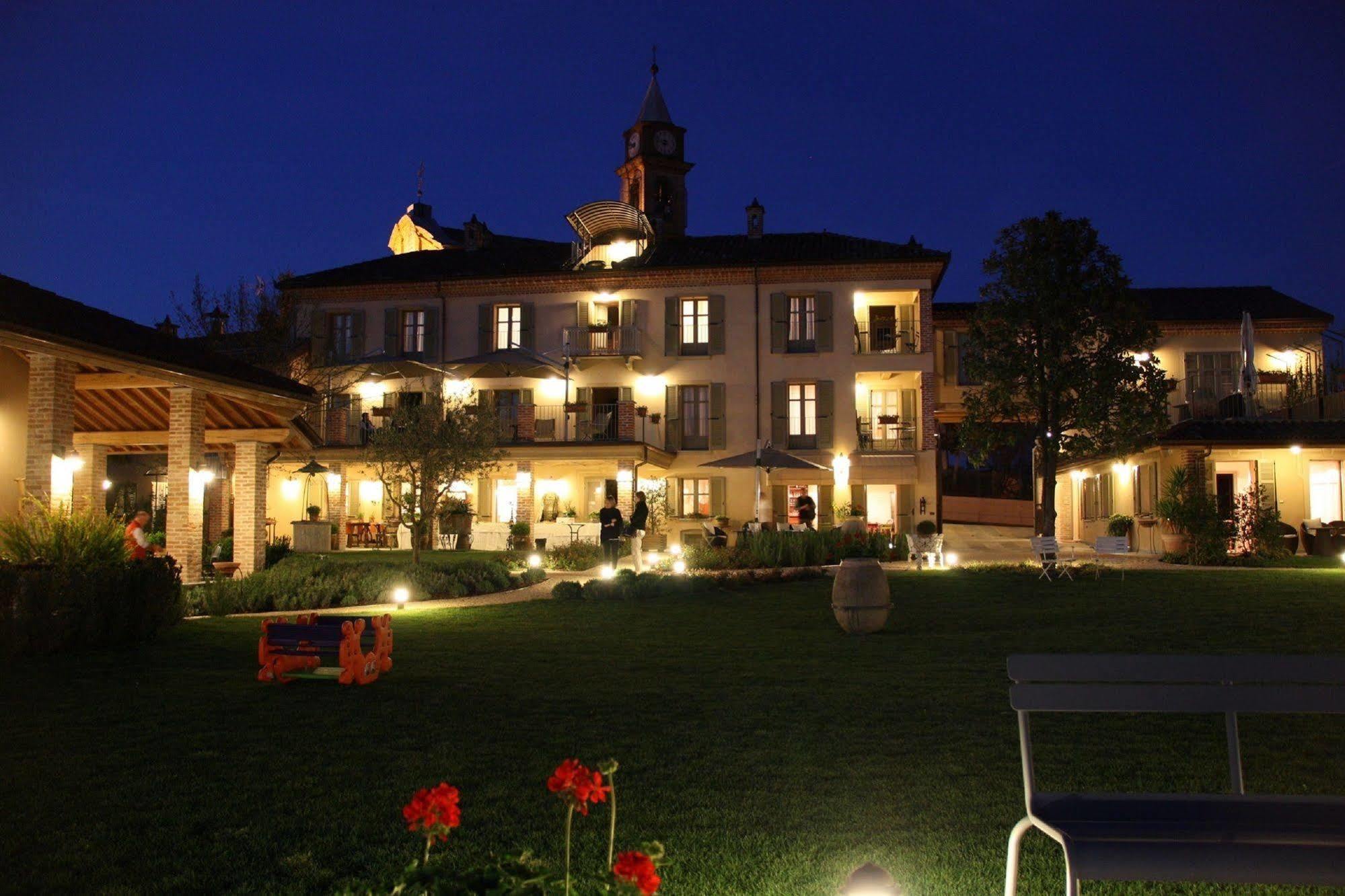 Antica Locanda San Pietro Govone Buitenkant foto